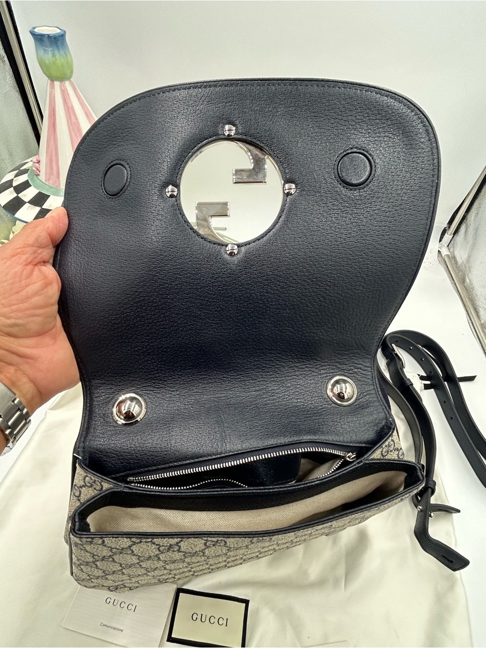 Women's Gucci Blondie iconic GG Supreme canvas shoulder Bag made in Italy - Picture 16 of 16